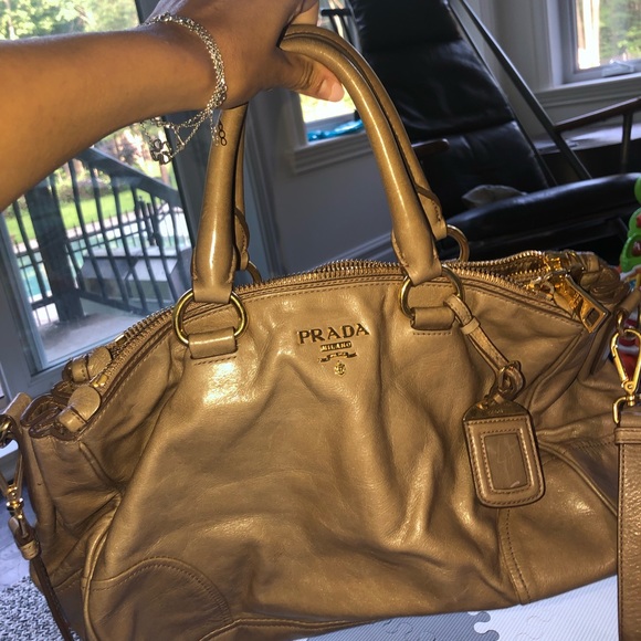 Prada leather purse - Picture 2 of 2